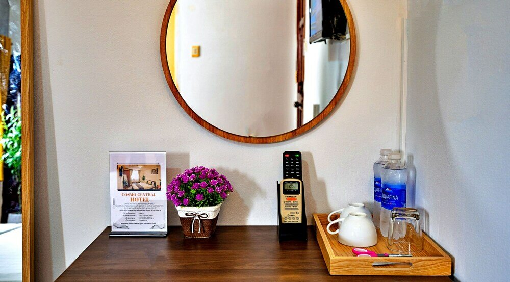 Фото Hanz Cosmos Central Hotel