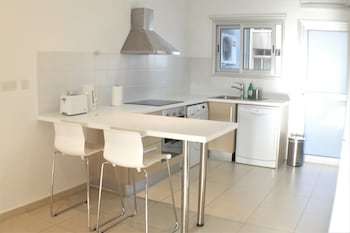 Фото Eden Beach Apartments