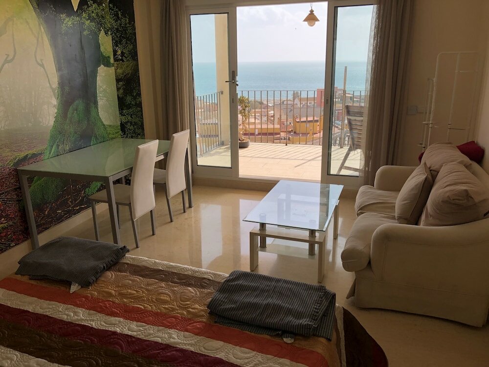 Фото Rooms in Seafront Villa