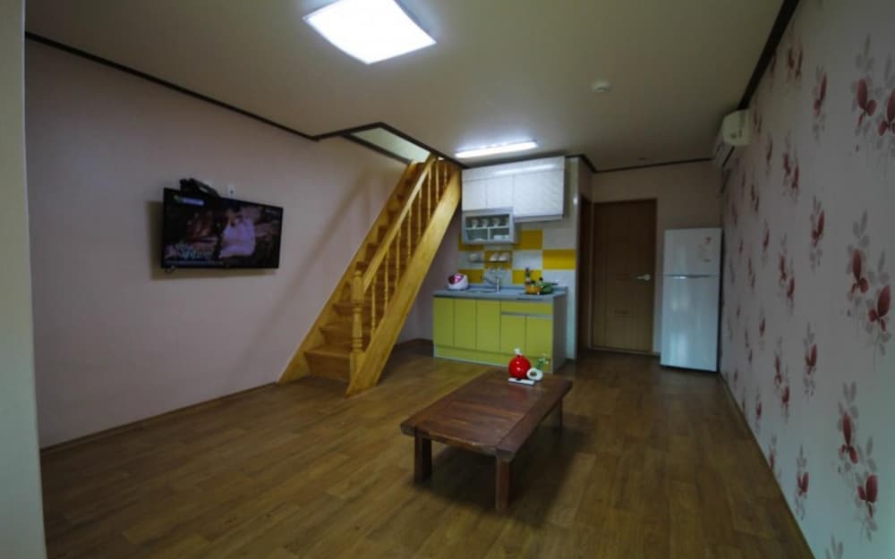 Фото Suncheon Bay Baramuieondeok Pension