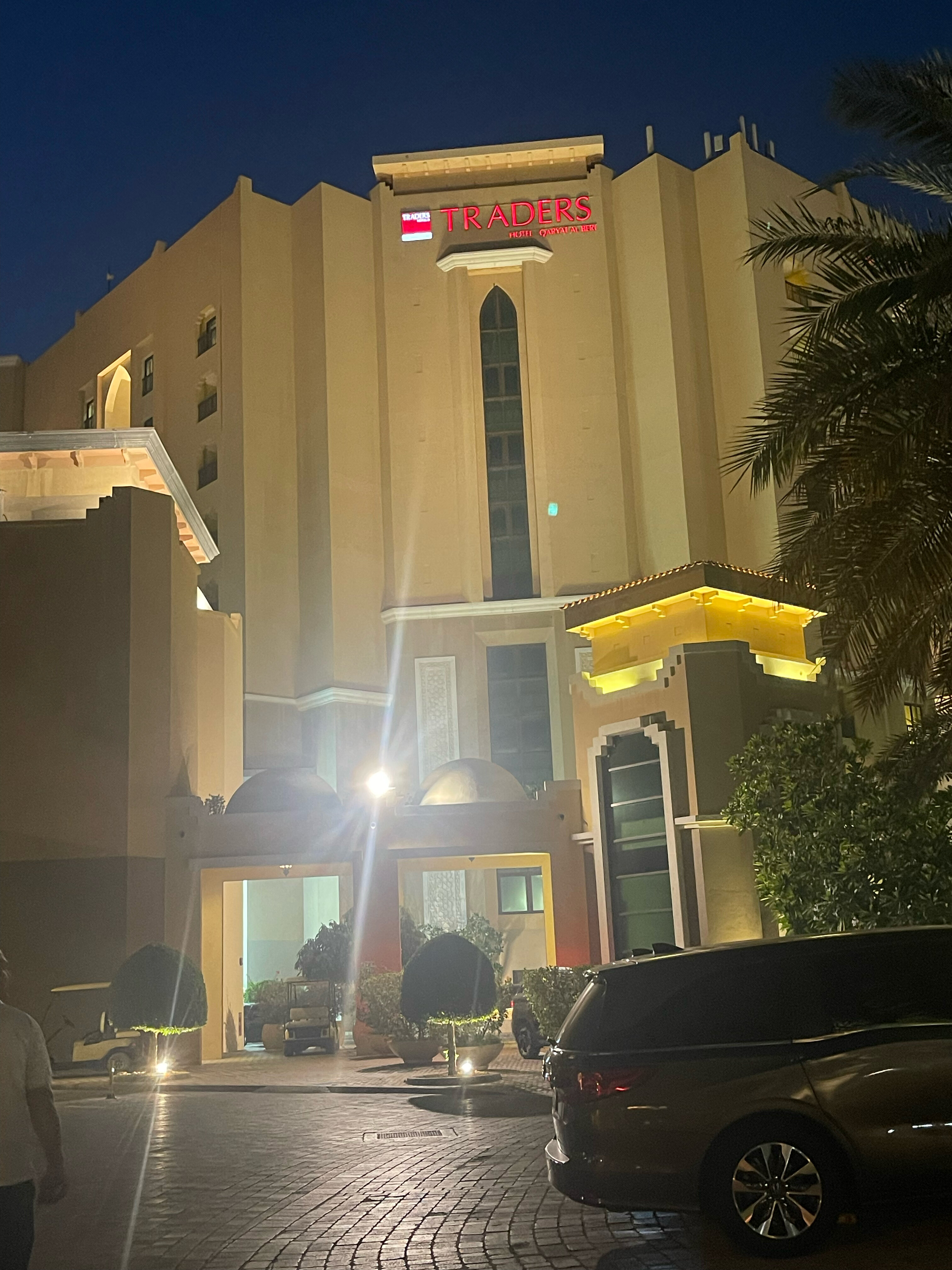 Фото Traders Hotel, Qaryat Al Beri, Abu Dhabi