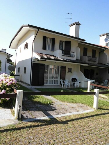 Гостиница Feel at Home in our Villa With Swimming Pool by Beahost Rentals