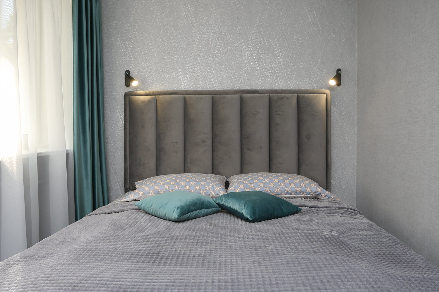 Фото Двухкомнатная квартира в самом центре