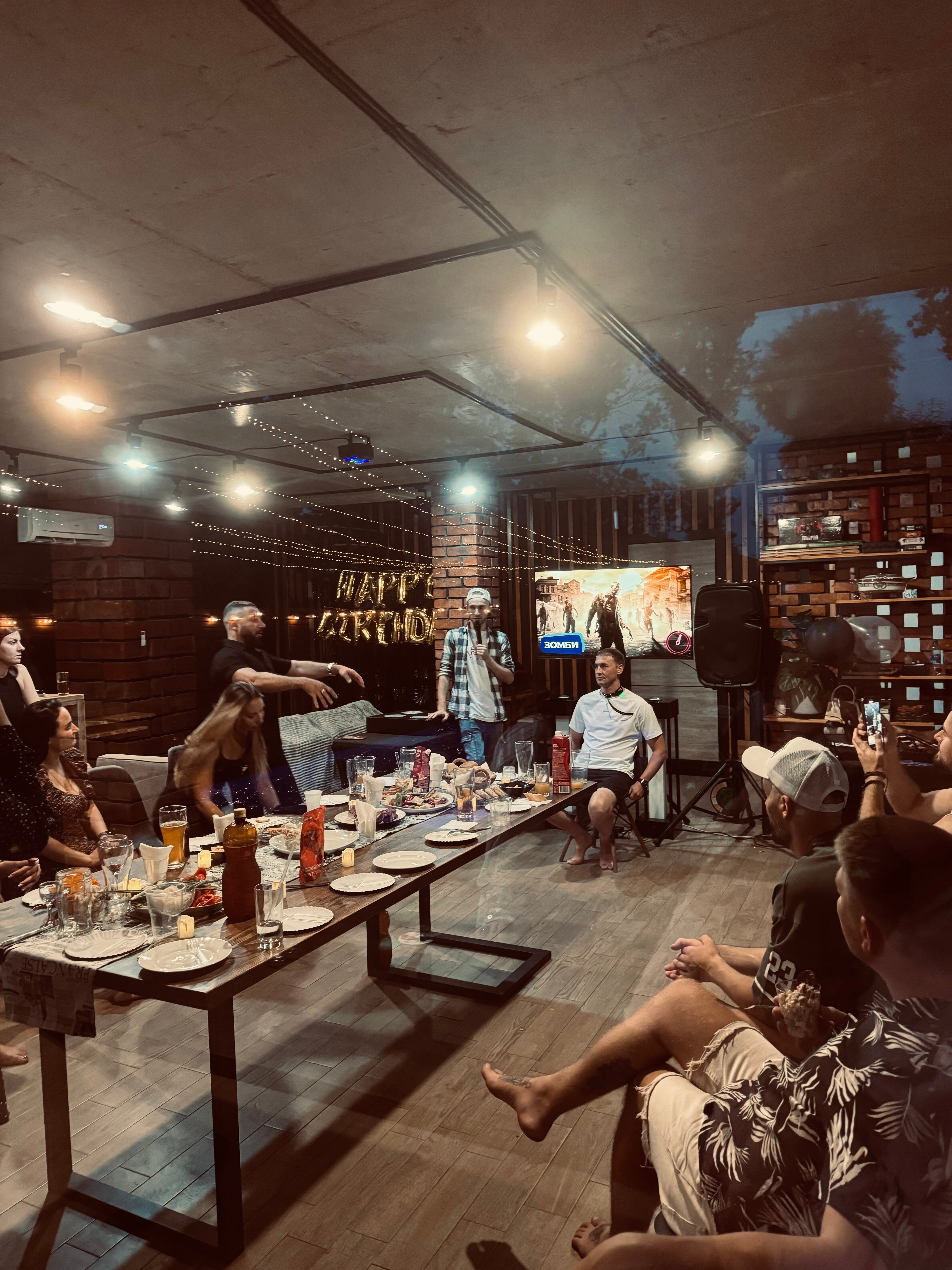 Фото Блэк_хаус