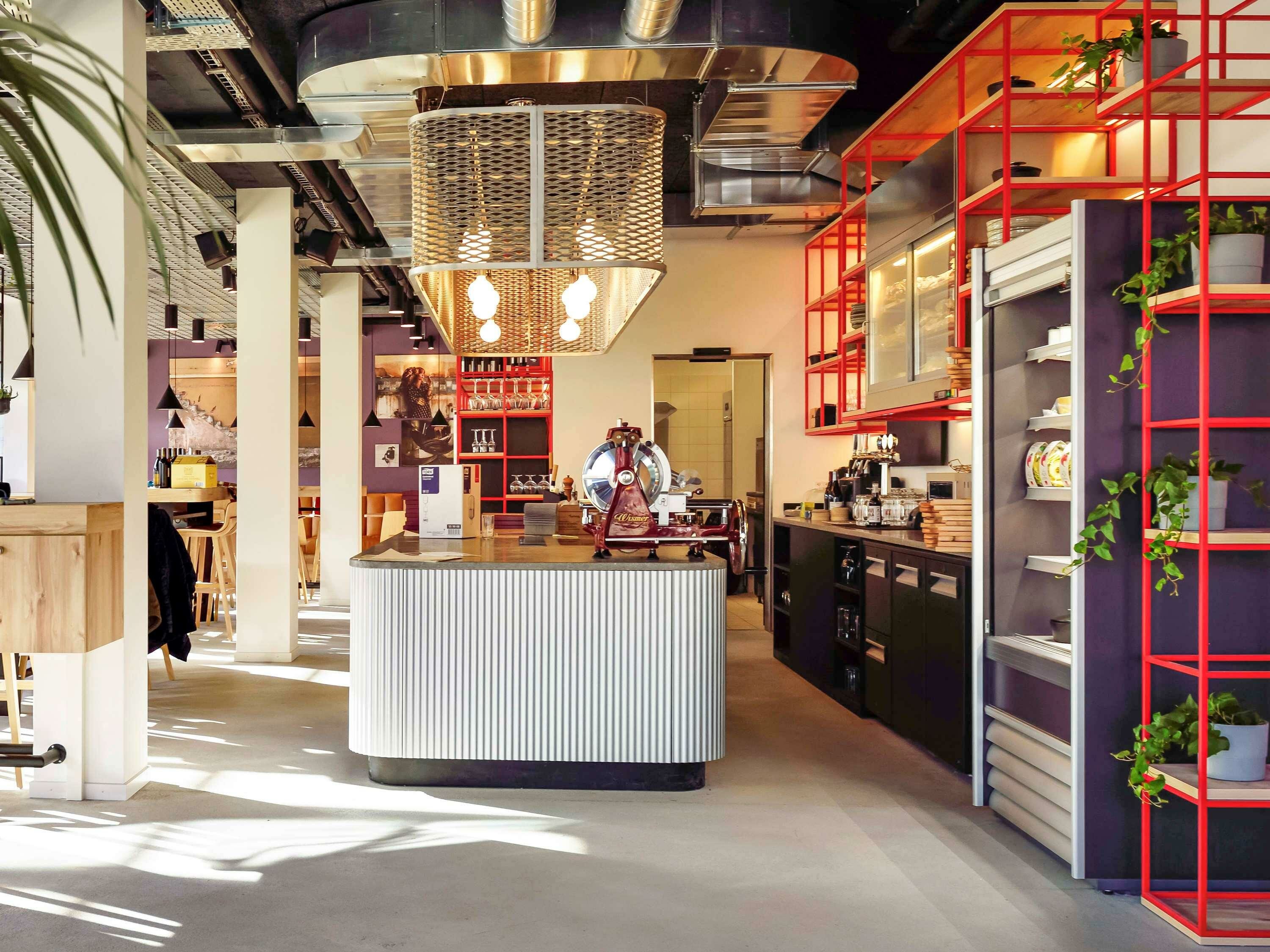 Фото Ibis Styles Sierre