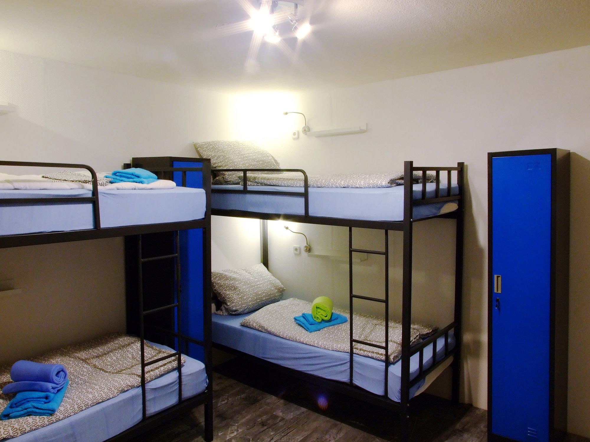 Фото The Penny Pincher Inn - Hostel