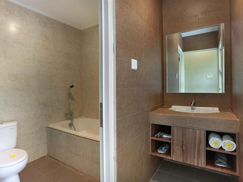 Фото Askara Canggu Townhouse