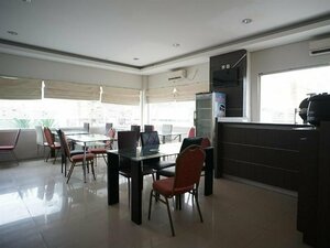 Гостиница Oyo 1477 Athar 88 Hotel