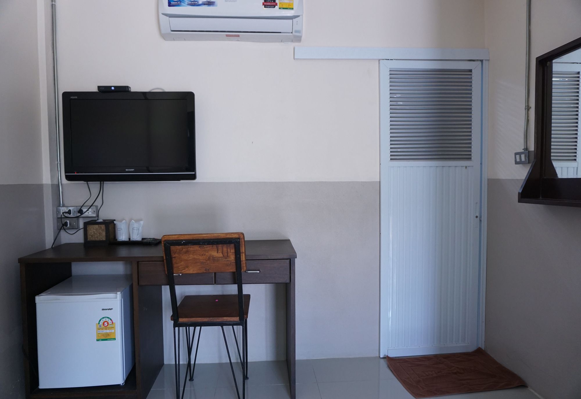 Фото Puangpech Hotel