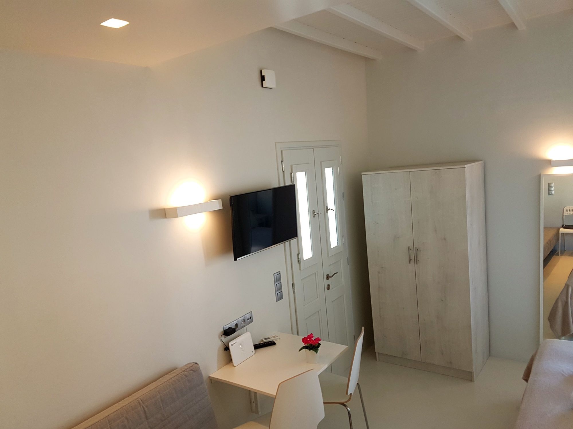 Фото Hotel Lefteris