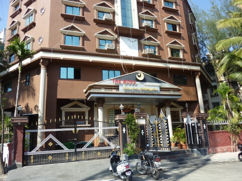 Гостиница Hotel Eagle Executive в Пимпри-Чинчваде