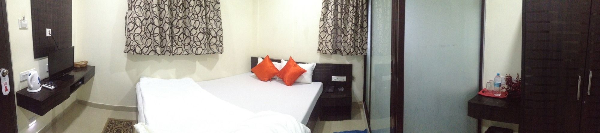 Фото Hotel Nest International