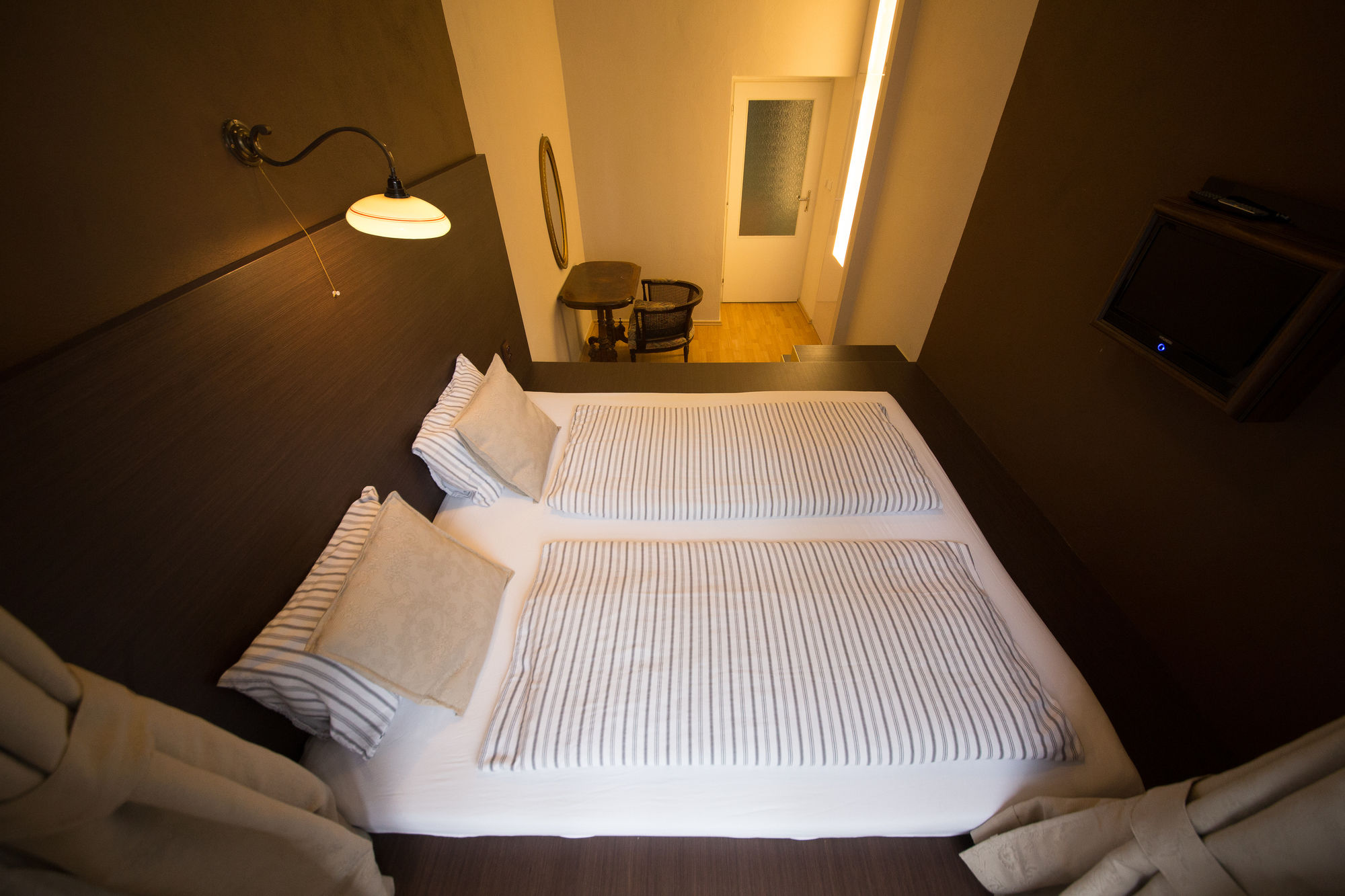 Фото Hotel and Apartments Jacob