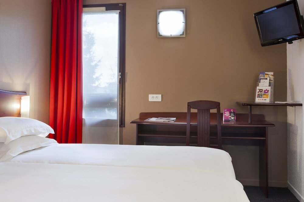 Фото Hotel The Originals Arras