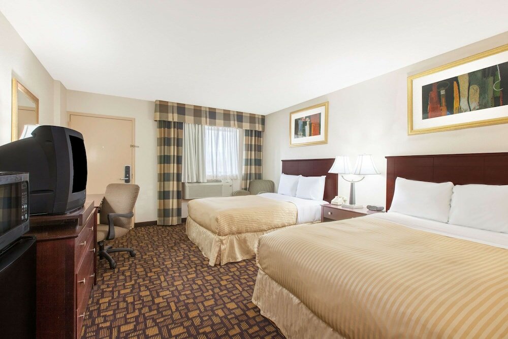 Фото Knights Inn South Amboy