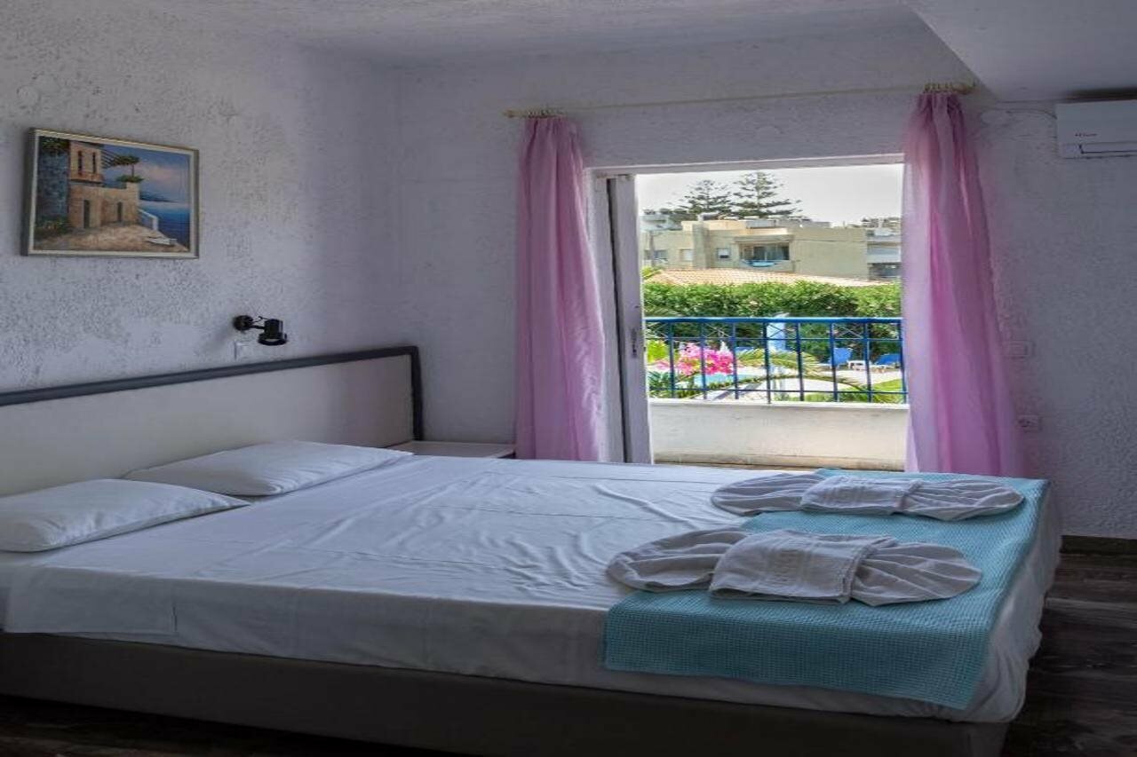 Фото Gorgona Hotel