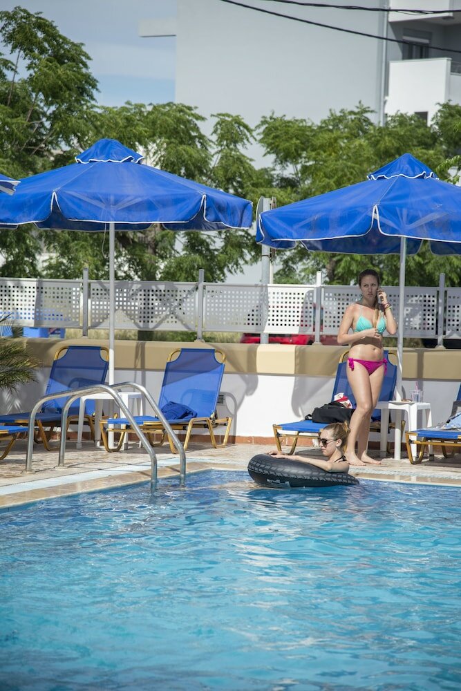 Фото Erato Studios & Apartments