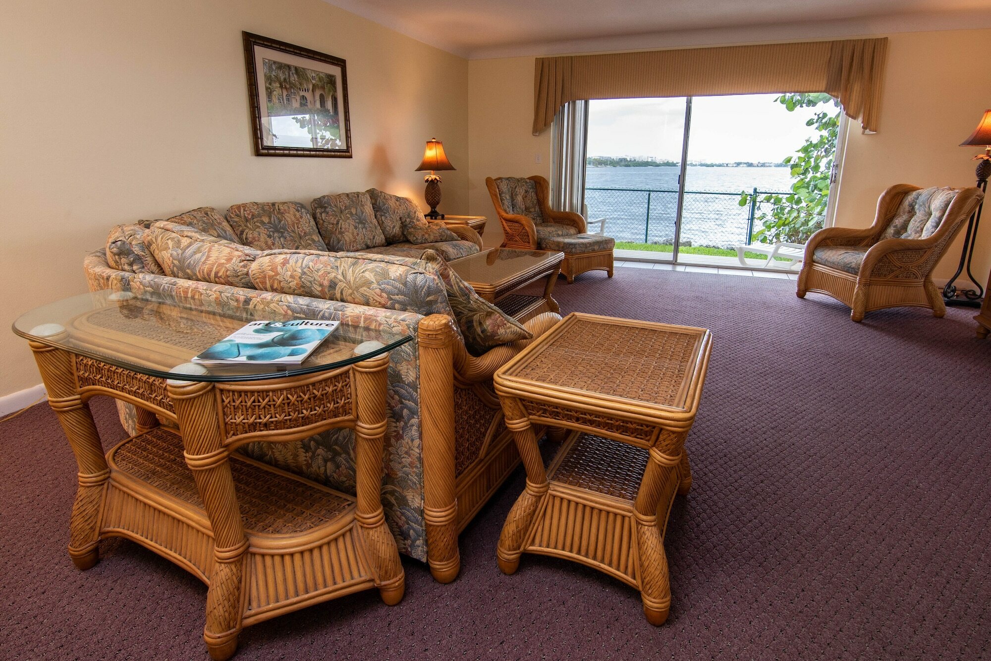 Фото Palm Beach Waterfront Suites