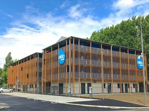Гостиница Eklo Hotels Lille в Лилле