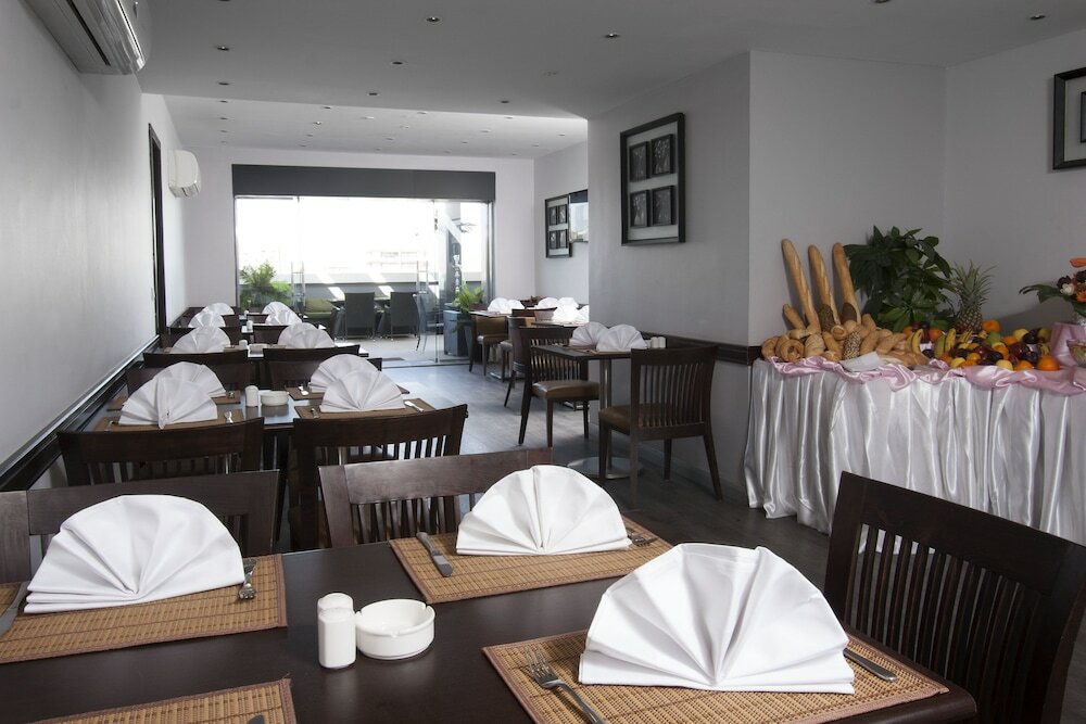 Фото Golden Park Hotel