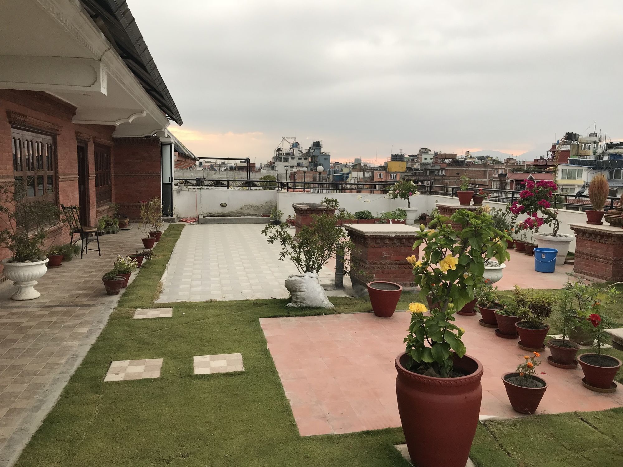 Фото Dom Himalaya Hotel