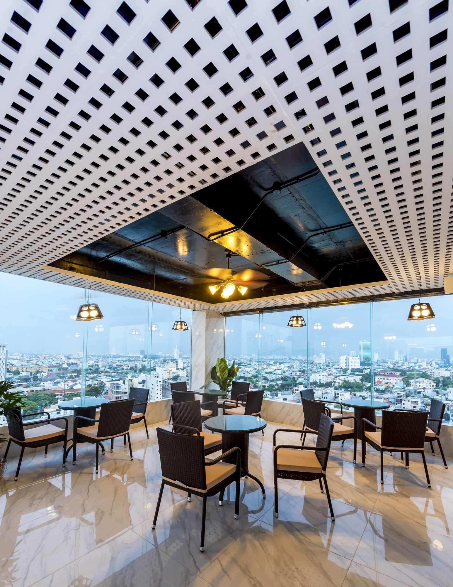 Фото Crystal Hotel