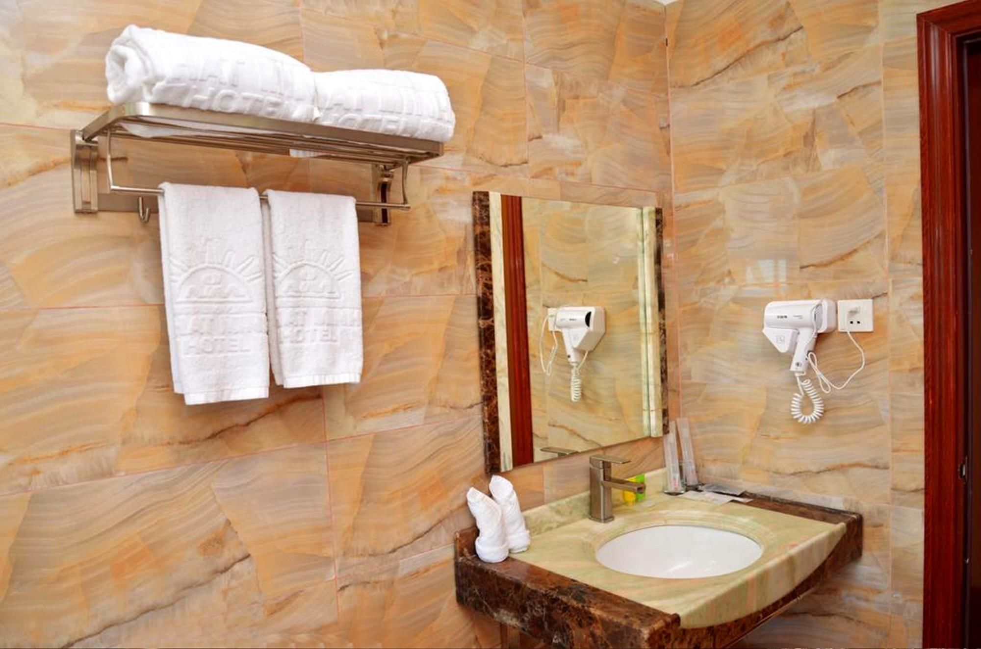 Фото Nhat Minh Hotel and Apartment