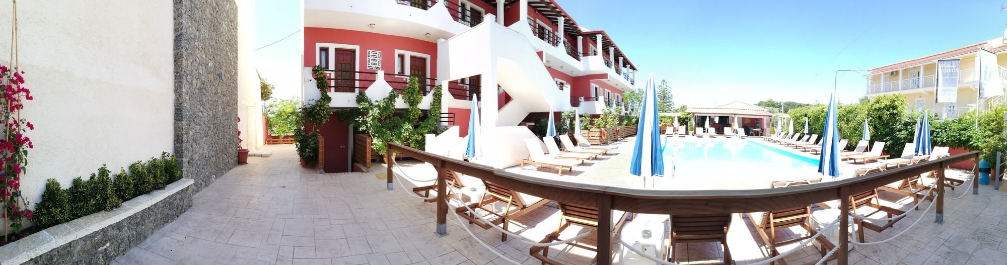 Фото The Mathraki Studios Adult Only