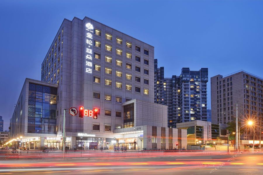 Фото отеля 1