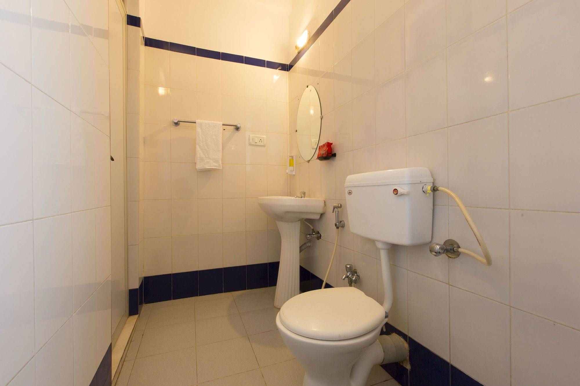 Фото Oyo 7490 Bevvan Resort