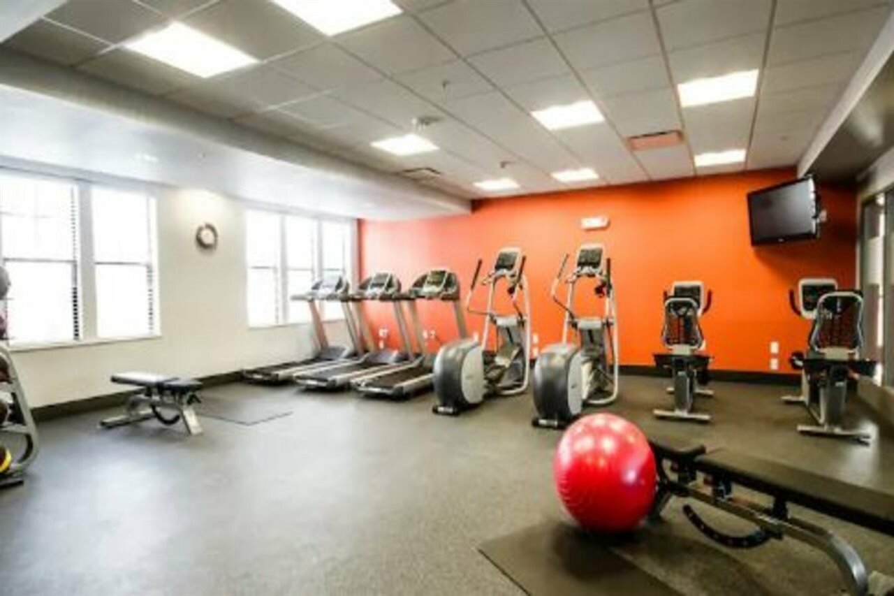 Фото Hampton Inn & Suites DuPont