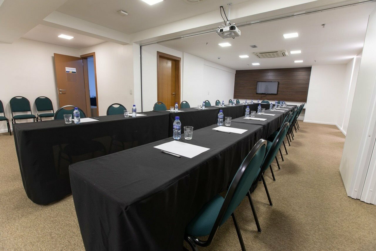 Фото Athos Bulcão Hplus Executive