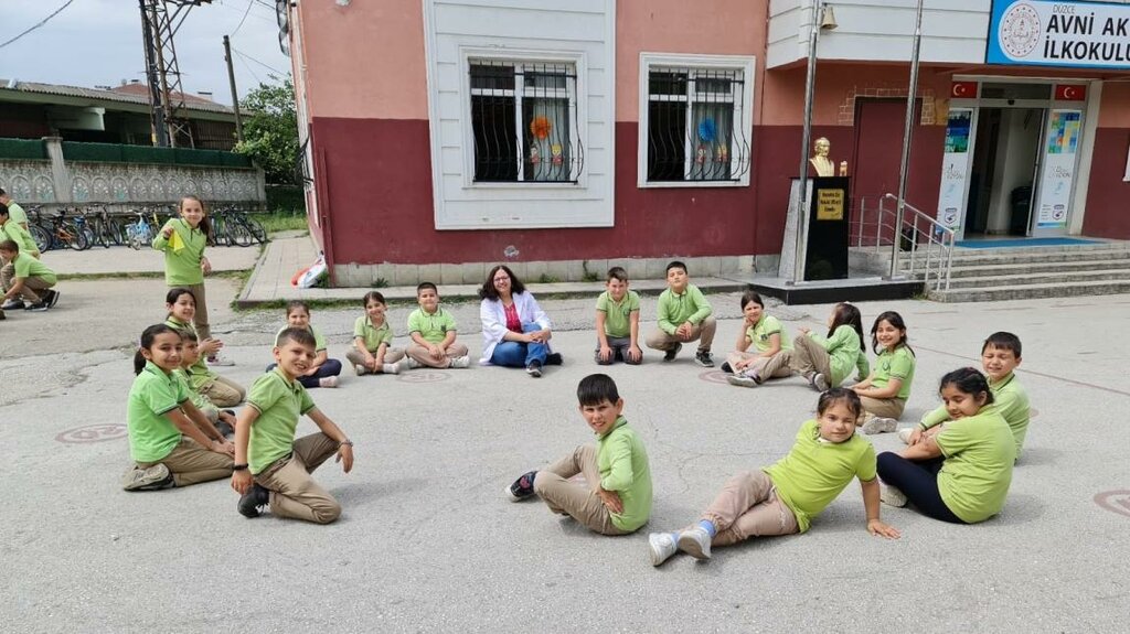 Primary school Avni Akyol Primary School, Duzce, photo