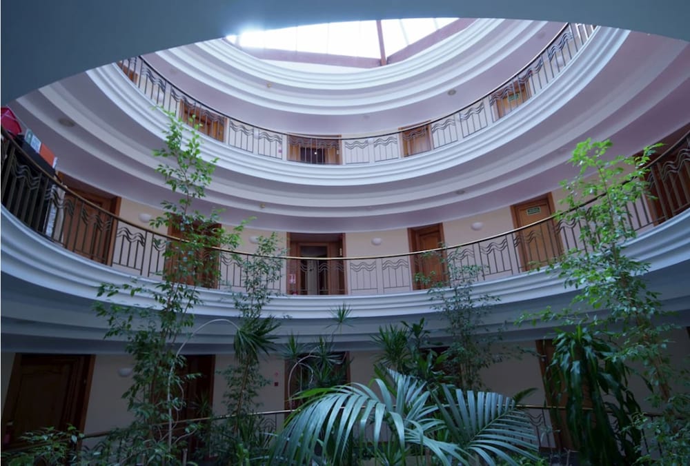 Фото Hotel Hoyuela