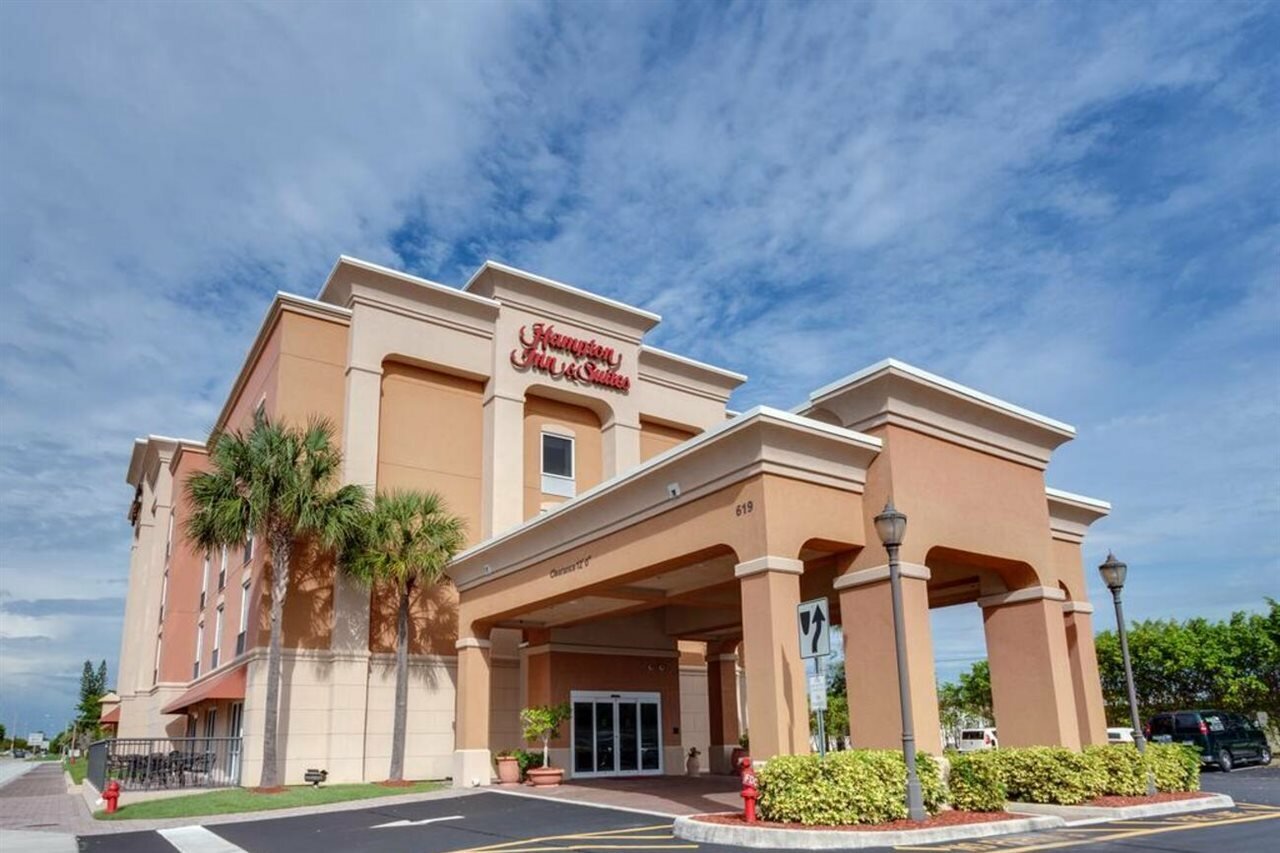 Фото Hampton Inn & Suites – Cape Coral/Fort Myers Area, Fl