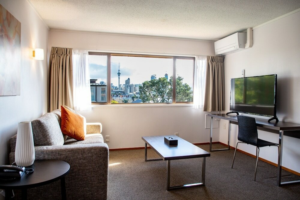 Фото Auckland Rose Park Hotel