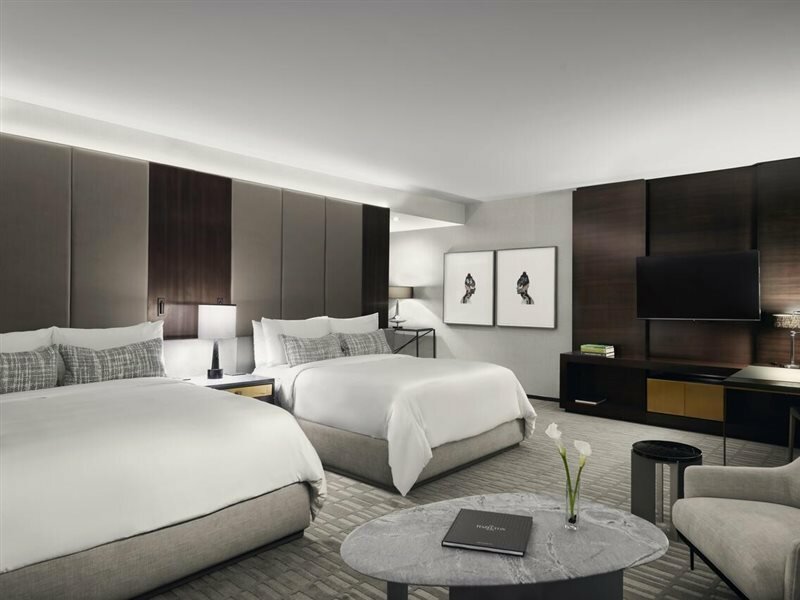 Фото The Hazelton Hotel