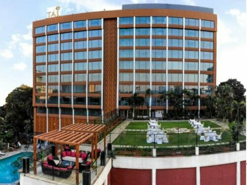 Внешний вид отеля Taj MG Road, Bengaluru в Бангалоре, фото 1