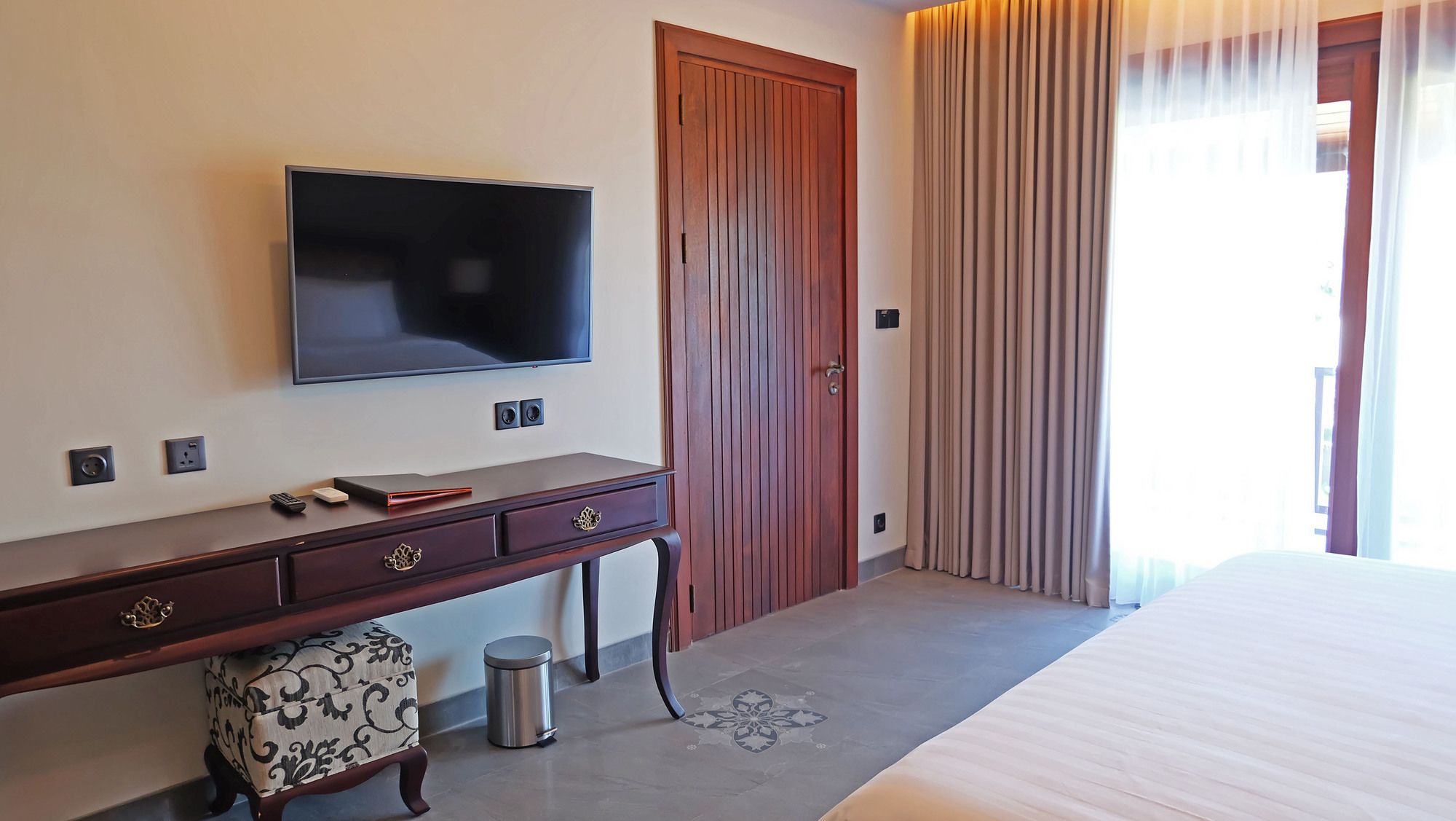 Фото Sense Canggu Beach Hotel