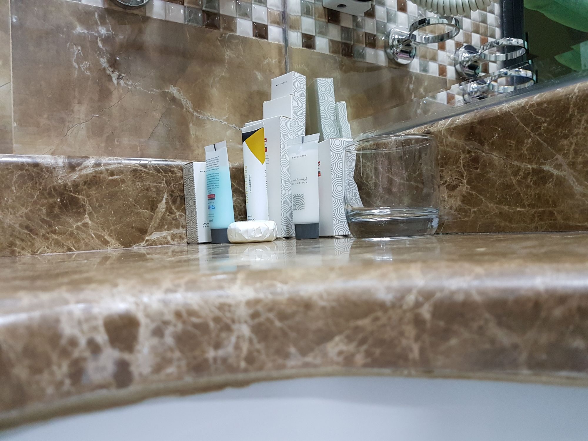 Фото Swiss Blue Hotel