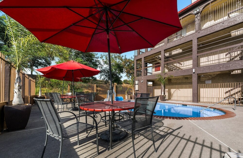 Фото Red Roof Inn Stockton