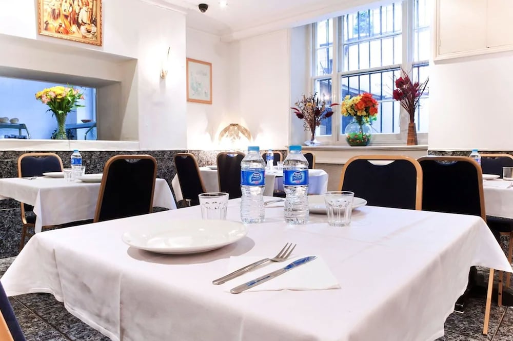 Фото Whiteleaf Hotel