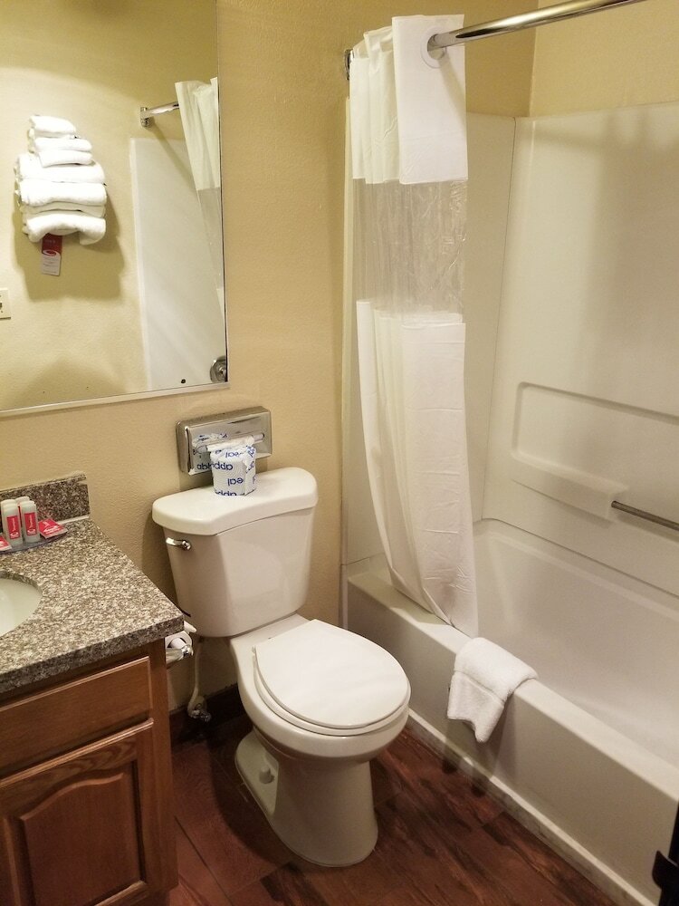 Фото Econo Lodge Inn & Suites Yuba City - Marysville