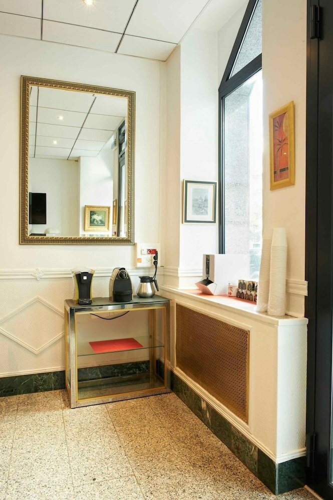 Фото Hotel Darcet Paris