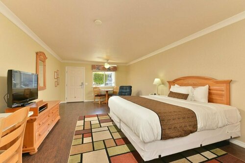 Гостиница Cayucos Beach Inn