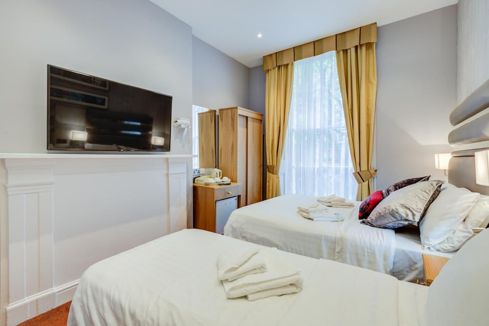 Фото Kingsway Park Hotel at Park Avenue