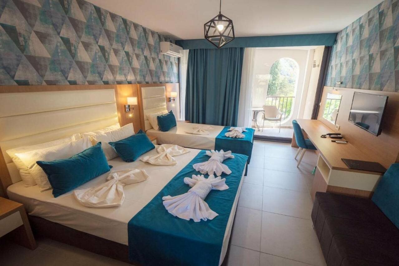 Фото Pearl Beach Hotel