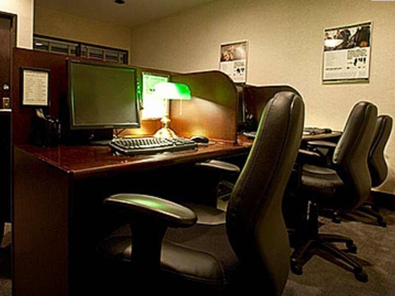 Фото Sandman Signature Calgary Downtown Hotel