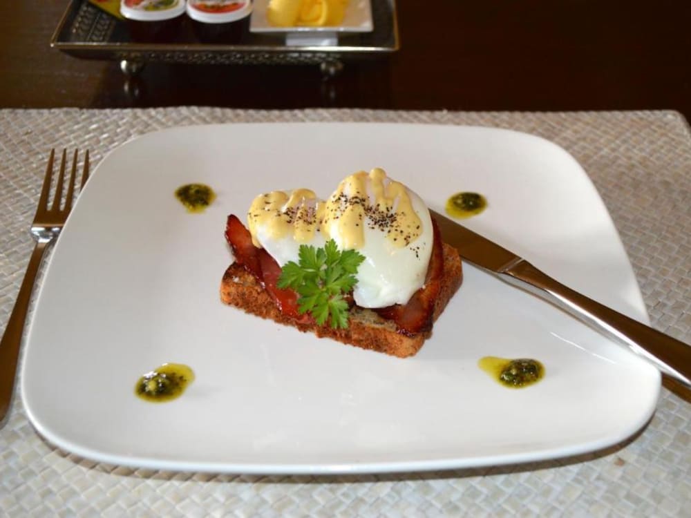 Фото Browns Boutique Hotel