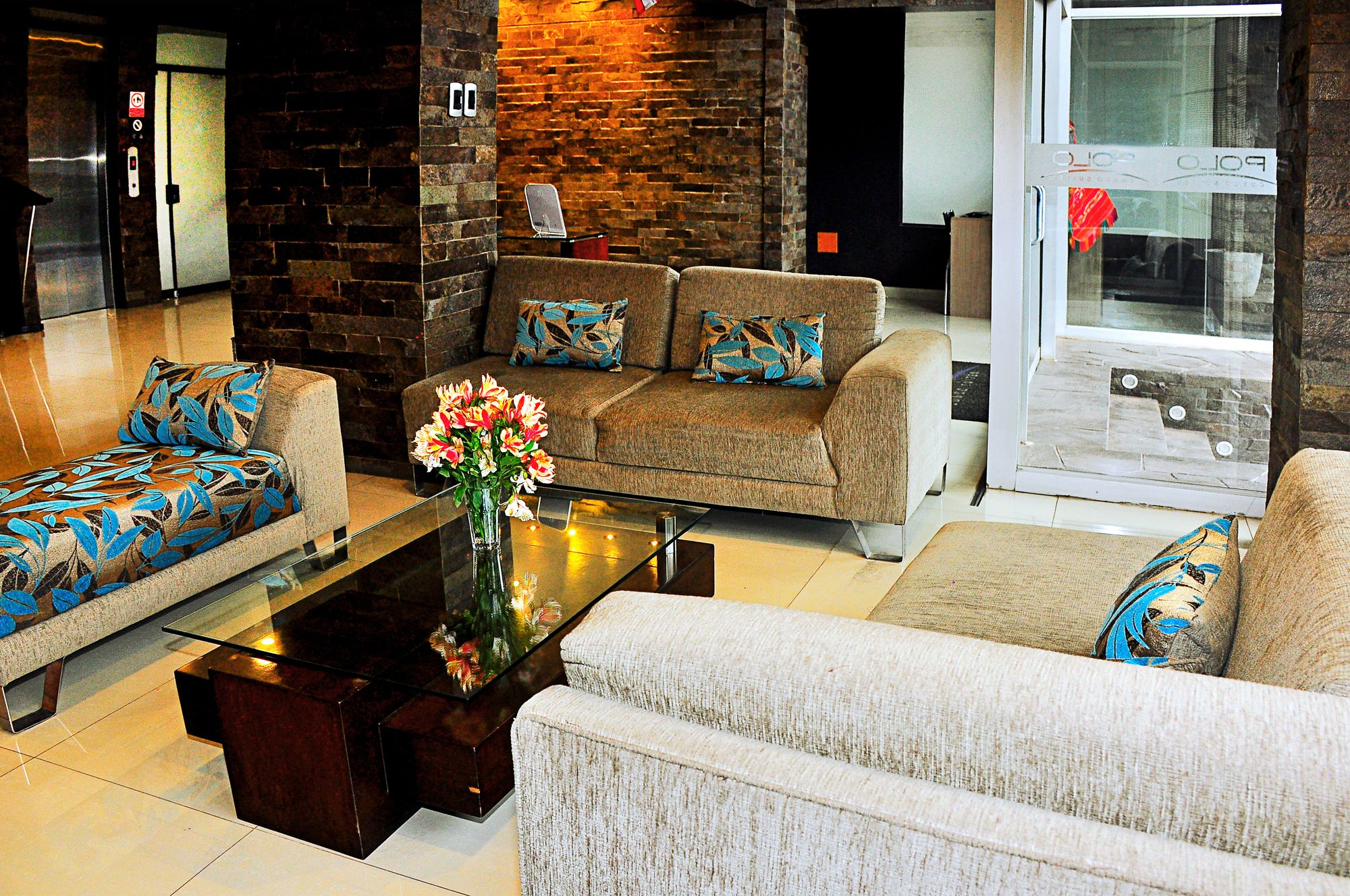 Фото Polo Cusco Suites